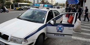 Συγκρούσεις αντιεξουσιαστών και χρυσαυγιτών στο Μαρούσι -Tραυματισμό τριών ατόμω