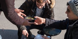 Φαγητο σε άστεγους