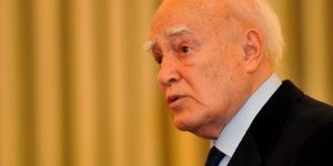 Κάρολος Παπούλιας: Η Δημοκρατία δεν μας χαρίστηκε
