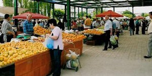 Ερευνα στη χορήγηση αδειών για τις λαϊκές αγορές ζήτησε ο Μιχελάκης