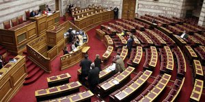 Αυτοί είναι οι 75 δήμαρχοι και σύμβουλοι με το «προβληματικό» πόθεν έσχες