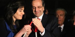 Σαμαράς: Το αναστάσιμο φως θα βγάλει όλους τους Ελληνες νικητές