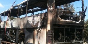 Λεωφορείο του ΚΤΕΛ τυλίχθηκε στις φλόγες εν κινήσει – Δεν κινδύνευσε ο οδηγός 