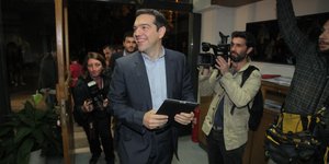 Πανηγυρίζει ο Τσίπρας για τα ποσοστά σε Αθήνα και Αττική: Δεν υπάρχει ιστορικό π