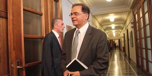 Το νέο οικονομικό επιτελείο -Ο Γκίκας Χαρδούβελης επιλέγει τους συνεργάτες του 