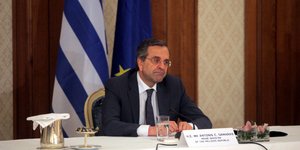 Σαμαράς: Λιγότεροι φόροι