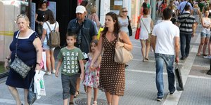 Ελαφρά πτώση του Δείκτη Οικονομικού Κλίματος τον Ιούλιο -Τι αναφέρει η έκθεση το