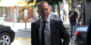 Οταν ο Στουρνάρας μπήκε στο πιλοτήριο: Βάλθηκε να διδάξει οικονομικά στους κυβερ