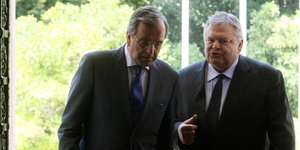 Συνάντηση εφ' όλης της ύλης Σαμαρά- Βενιζέλου στο Μαξίμου