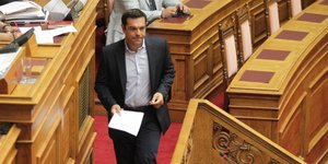 Τσίπρας: Ψεκάστε