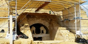 Τα τρία σενάρια για τον τύμβο της Αμφίπολης -Τι έχει ανακαλυφθεί ως τώρα