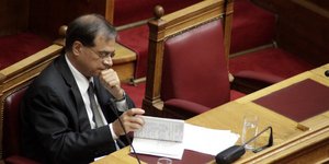 Μπαράζ υπουργικών συναντήσεων για τον Χαρδούβελη -Ενόψει της άφιξης της Τρόικα 