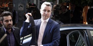 Σκληρή γραμμή από την Τρόικα -Πολλά τα σημεία τριβής