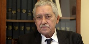 Και ο Κουβέλης στο προεδρικό μέγαρο -Συνάντηση με τον Παπούλια