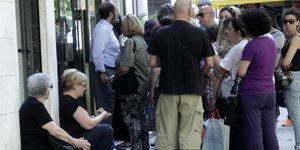 Με πίστωση εξ ημισείας στο λογαριασμό και στην προπληρωμένη κάρτα αγορών