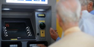 «Κοινωνικό Εισόδημα Αλληλεγγύης»