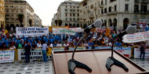 Ετοιμάζουν συνεντεύξεις τύπου και συσκέψεις