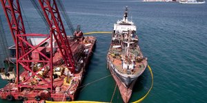 Πραγματοποιήθηκε απορρύπανση της θαλάσσιας περιοχής