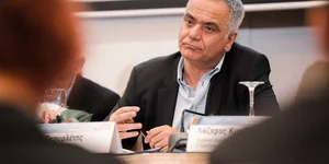 «Ας έρθουν να καταθέσουν τις διαφωνίες τους»