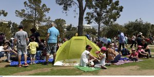 Εκοψαν και τα λουλούδια για το Μάη