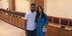 Παντρεύτηκε ο Γιώργος Τζαβέλλας με την Αθηνά Πικράκη στο Ηράκλειο/ Φωτογραφία instagram