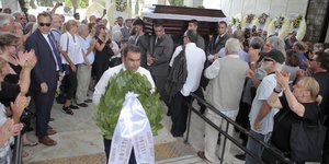 Φίλοι και συνεργάτες στο «τελευταίο αντίο»