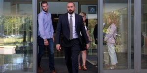 «Στα χέρια του πρωθυπουργού το ενδεχόμενο ανασχηματισμού»