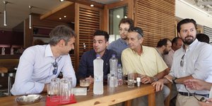 Ο Κυριάκος Μητσοτάκης στη Ζάκυνθο/Φωτογραφία: Intimenews