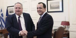 Συνάντηση Νίκου Κοτζιά με Νίκο Χριστοδουλίδη /Φωτογραφία intime news