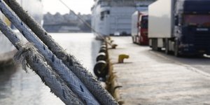 Για ενδομεταφορές εμπορευμάτων με πλοία σημαίας τρίτων χωρών