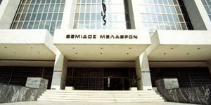 Εκπρόσωποι των κομμάτων κλήθηκαν για κατάθεση στην υπόθεση της Χρυσής Αυγής