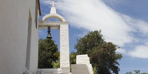 Πιστοι δίνουν ραντεβού το καλοκαίρι στους Παξούς