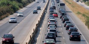 Τριπλάσιος αριθμός αυτοκινήτων από τη Θεσσαλονίκη πέρασε τα διόδια των Μαλγάρων