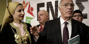 «Προτεραιότητα μας να μην κοπούν μισθοί και συντάξεις»