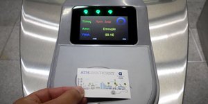 Ο ΟΑΣΑ προμηθεύεται 500.000 κάρτες και 51.700.000 εισιτήρια/ φωτογραφία: eurokinissi