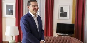 Θα μιλήσει στις 18:30