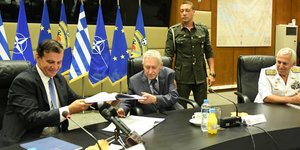 Υπέγραψαν ο Φώτης Κουβέλης και ο πρύτανης Μελέτιος-Αθανάσιος Δημόπουλος