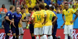 Η Ολλανδία έδωσε το τελευταίο χτύπημα στη Βραζιλία -Ο εφιάλτης του Μουντιάλ τελε