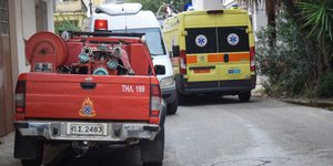 Γυναίκα πήδηξε από τον 5ο όροφο για να σωθεί από τις φλόγες/ φωτογραφία: eurokinissi