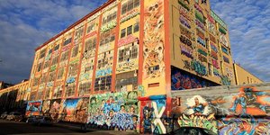 Πόλος έλξης για καλλιτέχνες και τουρίστες από όλο τον κόσμο