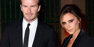 Προκαλούν οι Μπέκαμ -Πόσες χιλιάδες λίρες χάλασαν για τη χριστουγεννιάτικη διακό