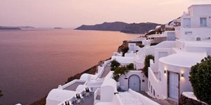 (το ξενοδοχείο Canaves