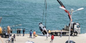 Η σορός του 18χρονου θα μεταφερθεί στην ιατροδικαστική υπηρεσία Πατρών