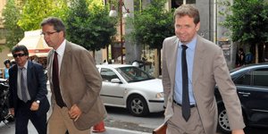 Deutche Welle: Φήμες για καθυστέρηση της Έκθεσης της Τρόικα