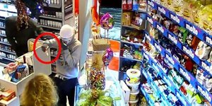 Ληστεία σε σουπερ μαρκετ στα Καμένα Βούρλα/ Φωτογραφία Lamiareport.gr