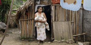 Γυναίκες στο Μεξικό αναγκάζονται να γεννήσουν στο δρόμο -Τις διώχνουν από τα νοσ