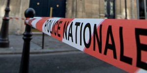 Πυροβολισμοί σε τέμενος στο Παρίσι – Τραυματίστηκαν τρία άτομα