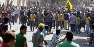 Σφοδρές συγκρούσεις στην Αίγυπτο – Ο στρατός χτυπά με πραγματικά πυρά υποστηρικτ