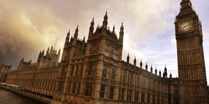 Εισβολή στο βρετανικό κοινοβούλιο -Ποντίκια τρώνε τα έγγραφα