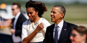 Τι εισόδημα έχει ο Μπαράκ Ομπάμα και η σύζυγός του -Μειώσεις για το προεδρικό ζε